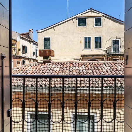 Il Leone Di Rialto 아파트